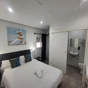 Ayz Frailes - Auto Check-in (adults Only) Pensionat