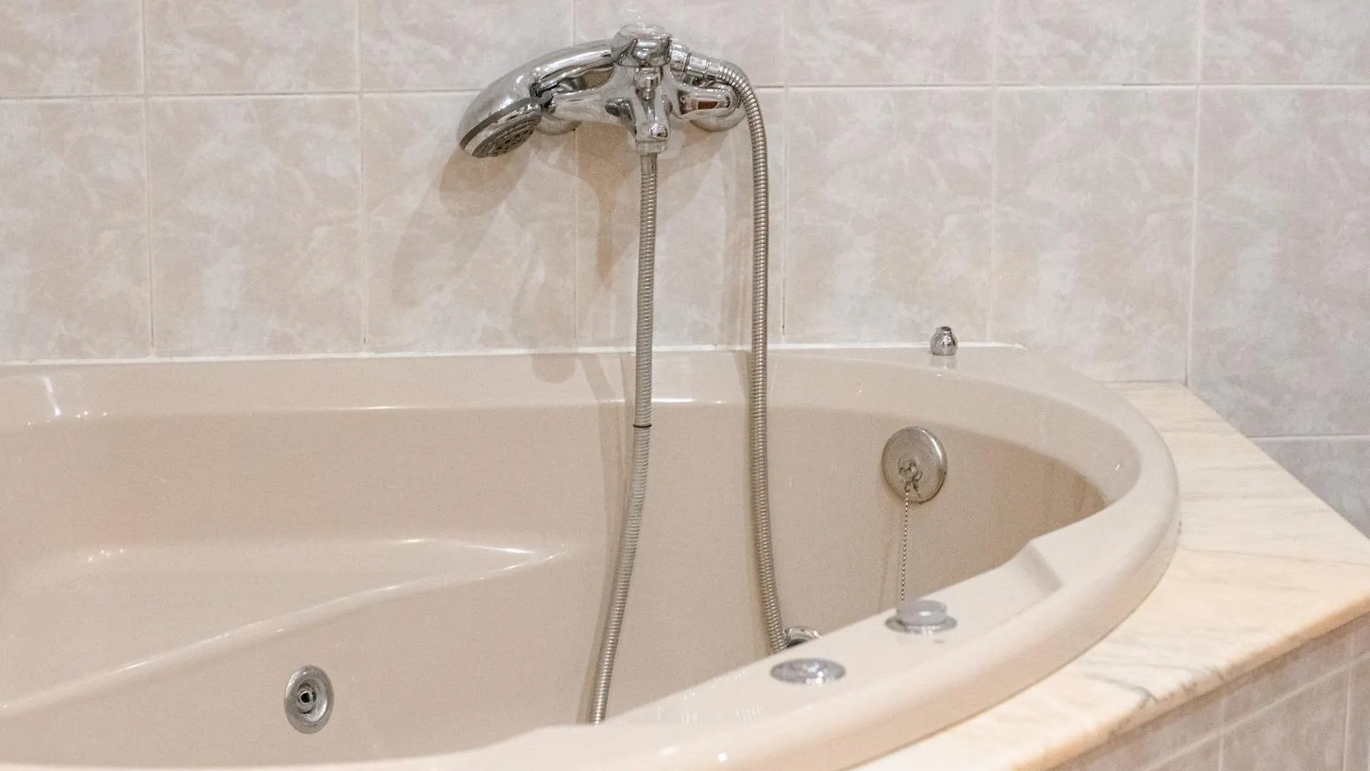 Rooms And Suites Don Pepin La Merced Μάλαγα 0*,