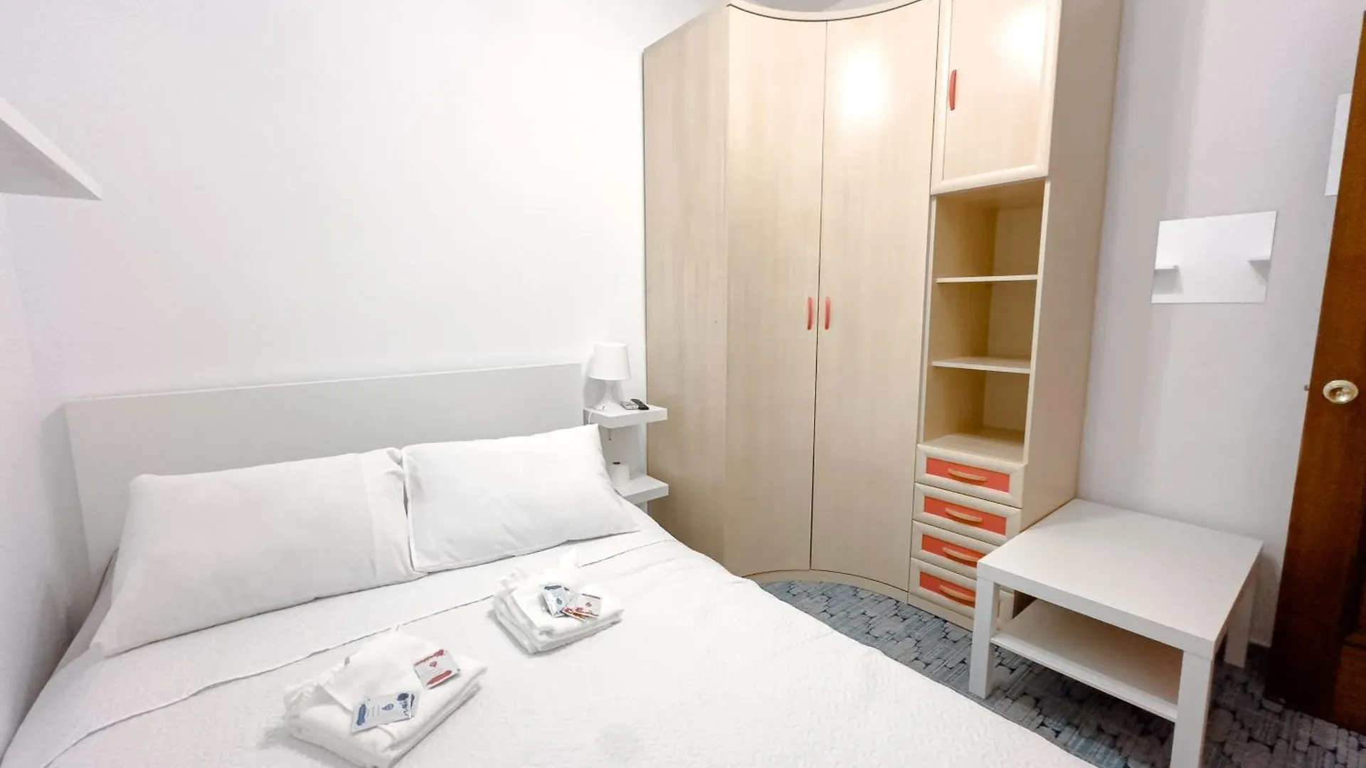 Rooms And Suites Don Pepin La Merced Malaga